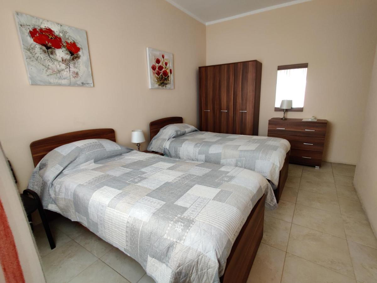 Doms Apartment Tarxien Exterior foto